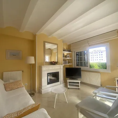 Holiday home R17 Casa Merce Rodoreda *