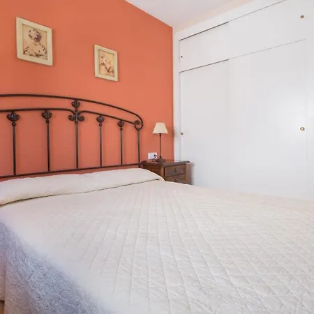 R17 Casa Merce Rodoreda * Calafell