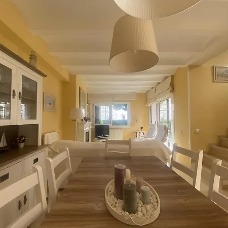 R17 Casa Merce Rodoreda Hébergement de vacances *
