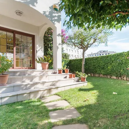 R17 Casa Merce Rodoreda Ferienhaus